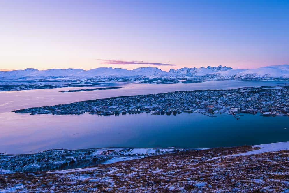 Stadt-Tromso-im-Winter-in-Norwegen-2